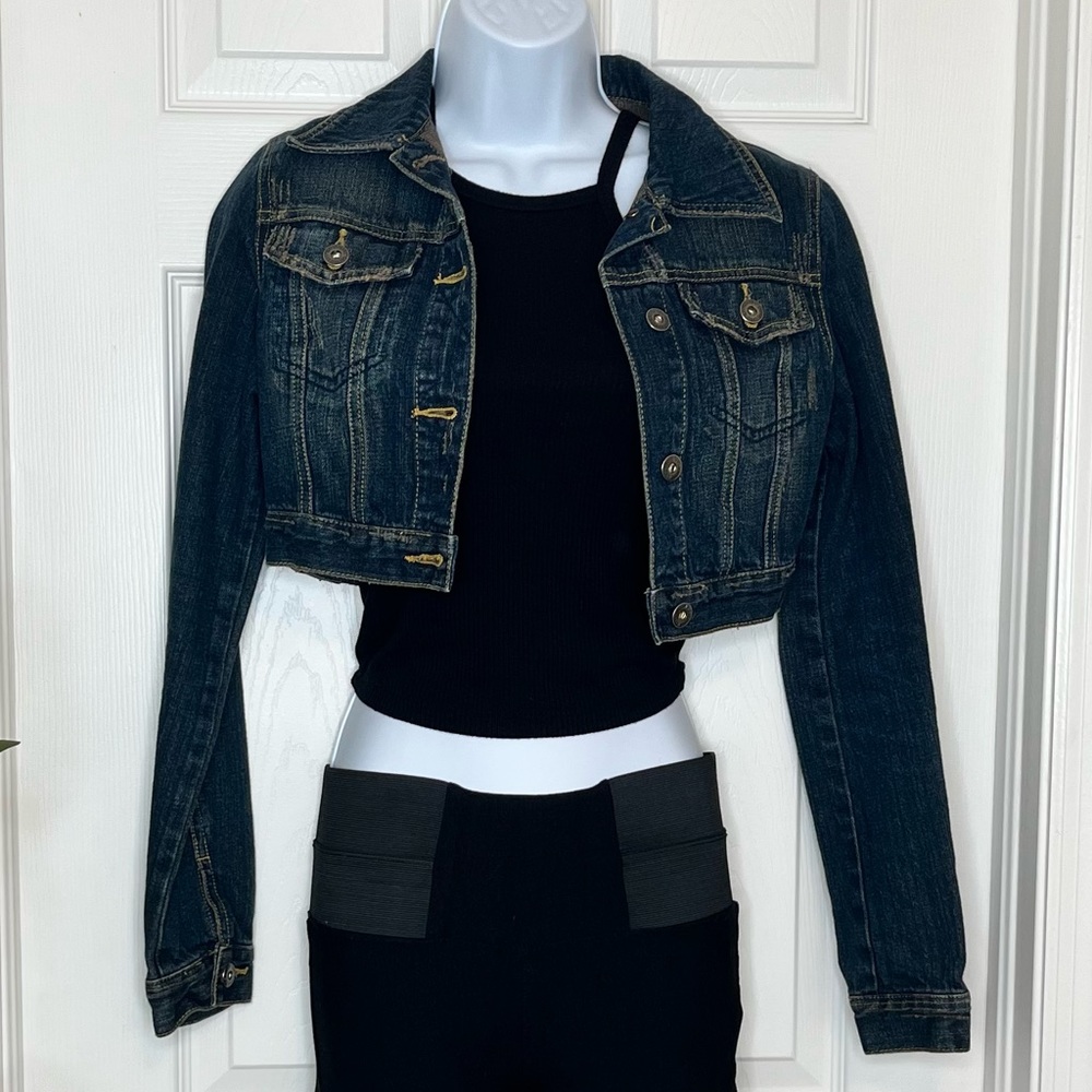 NWOT Guess vintage distressed denim crop jacket
